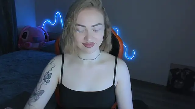 LaraKrein lk online show from March 22, 2026, 4:54 pm