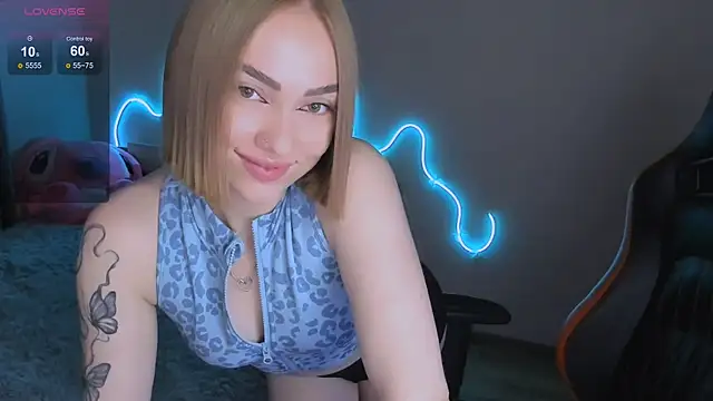 Snapshot of LaraKrein_lk chatting on May 12, 2026, 5:21 pm LaraKrein lk online show from May 12, 2026, 5:21 pm