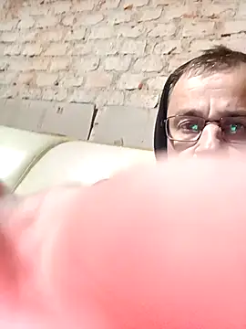 -iskop- online show from October 28, 2025, 5:26 pm