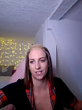 Snapshot of SexyJulia21 chatting on January 27, 2025, 9:13 am SexyJulia21 online show from January 27, 2025, 9:13 am