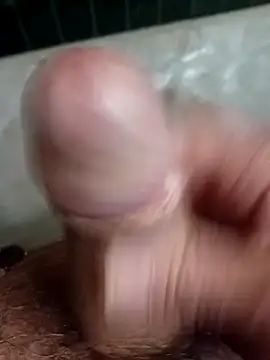 69dagosto online show from April 7, 2026, 1:22 pm