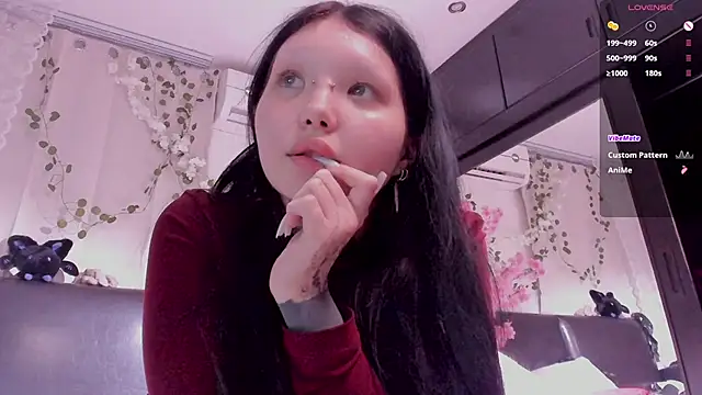 Lein Bone online show from September 20, 2025, 2:07 pm