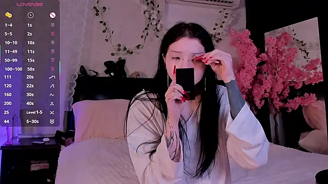 Lein Bone online show from October 19, 2025, 12:11 am