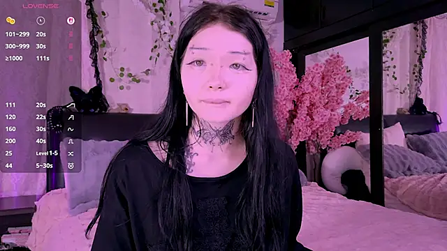 Lein Bone online show from October 26, 2025, 12:05 am