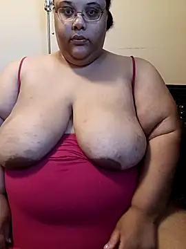 Snapshot of SexyBBW10790 chatting on September 27, 2025, 1:16 pm SexyBBW10790 online show from September 27, 2025, 1:16 pm