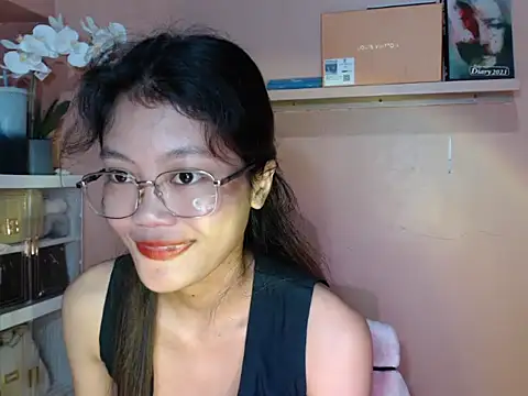 skinny gracie online show from September 18, 2025, 2:35 am