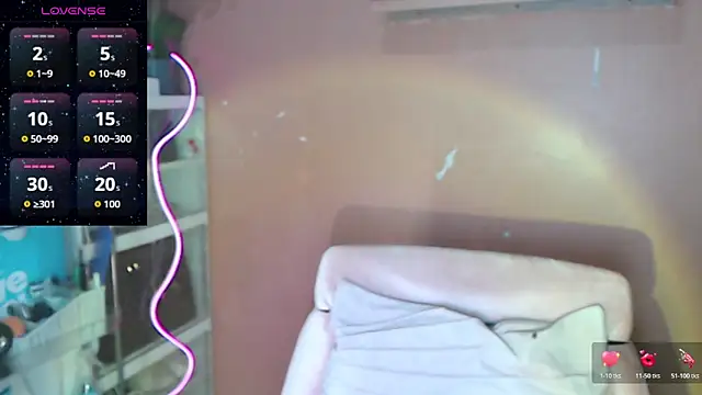 Snapshot of skinny_gracie chatting on February 8, 2026, 2:20 pm skinny gracie online show from February 8, 2026, 2:20 pm