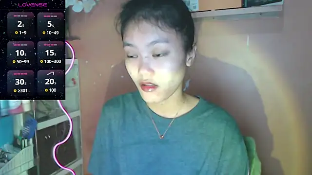 Snapshot of skinny_gracie chatting on February 15, 2026, 3:09 pm skinny gracie online show from February 15, 2026, 3:09 pm