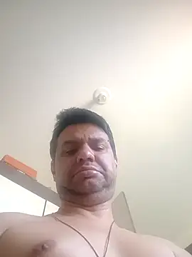 Snapshot of Crocante_Hot chatting on November 15, 2025, 3:30 pm Crocante Hot online show from November 15, 2025, 3:30 pm