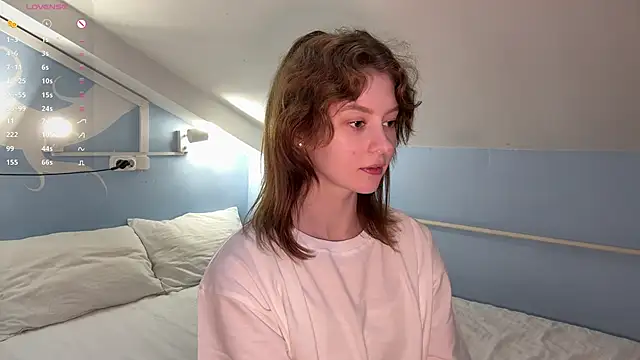 IrisPurrphy online show from September 20, 2025, 3:13 pm