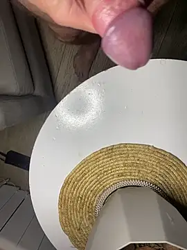 Jonny Agatha online show from April 16, 2026, 2:12 am