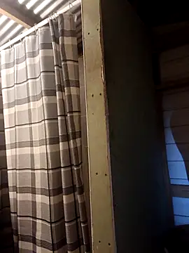 ShawnandDani7074 online show from April 11, 2026, 6:18 am