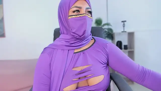 yasmin elite online show from October 28, 2025, 9:24 am