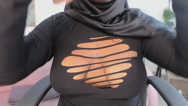 yasmin elite online show from December 19, 2025, 10:11 am