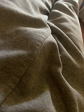 MuzzyFacing online show from April 11, 2026, 10:52 am