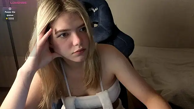 KatanaSVibe online show from October 1, 2025, 9:48 am