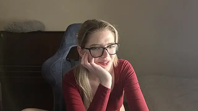 Snapshot of KatanaSVibe chatting on March 19, 2026, 1:04 pm KatanaSVibe online show from March 19, 2026, 1:04 pm