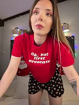 LINA ALL EYES ON YOU online show from December 19, 2025, 8:05 pm