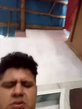 Yiyo19-3 online show from October 15, 2025, 7:58 pm