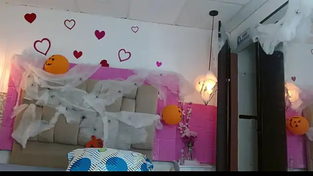 Damary Leon online show from October 27, 2025, 6:56 pm