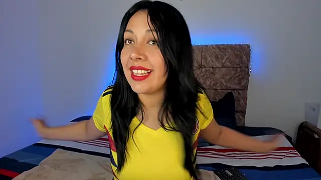 Vik gomez online show from June 18, 2026, 1:39 am