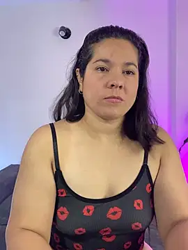 Snapshot of leiablack chatting on October 7, 2025, 10:12 am leiablack online show from October 7, 2025, 10:12 am