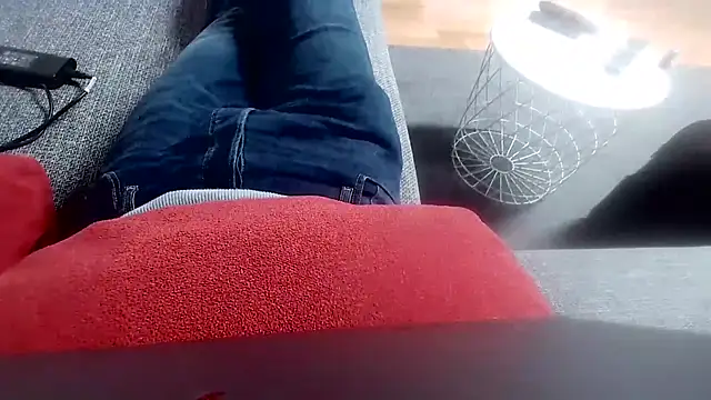 cucciolotto76 online show from November 14, 2025, 3:22 pm