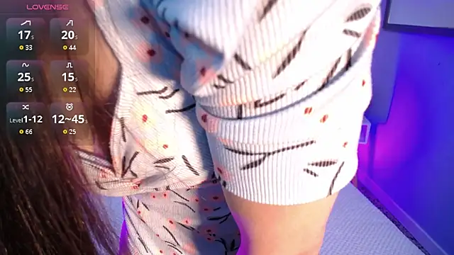 Astrid Velle online show from September 10, 2025, 4:01 am