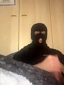 xTom20XX online show from October 31, 2025, 1:17 am