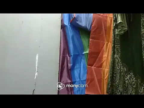 juicycum069 online show from November 16, 2025, 10:54 am