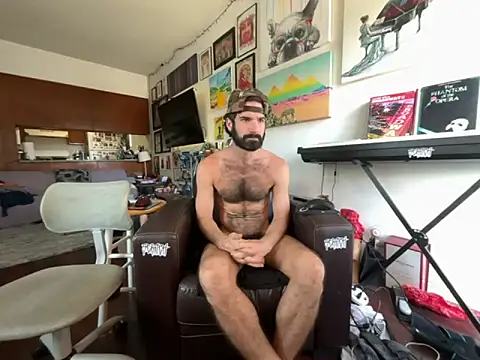 Pupscritch online show from September 12, 2025, 7:03 pm