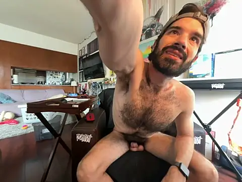 Pupscritch online show from October 14, 2025, 7:03 pm