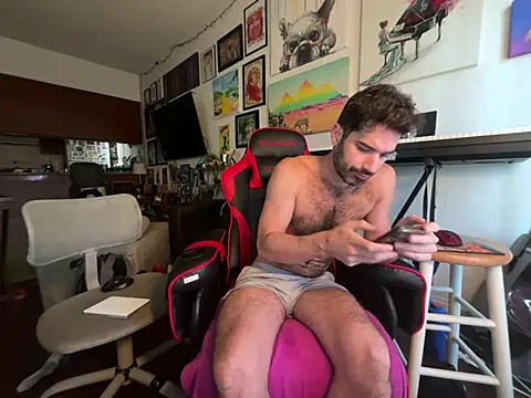 Pupscritch online show from May 22, 2026, 6:24 pm