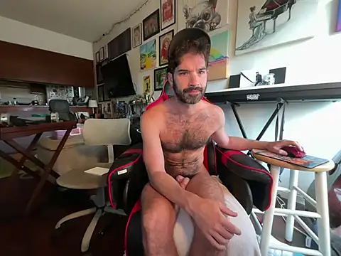 Pupscritch online show from June 2, 2026, 2:08 pm