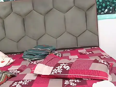 Diyaa Singh online show from November 16, 2025, 1:28 pm