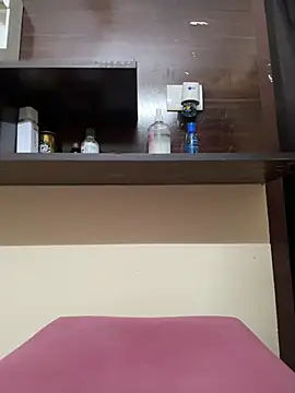 modelnishu online show from March 3, 2026, 1:17 pm