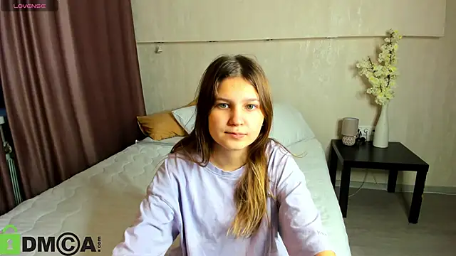 Snapshot of Elle_Ellise chatting on September 30, 2025, 12:15 am Elle Ellise online show from September 30, 2025, 12:15 am