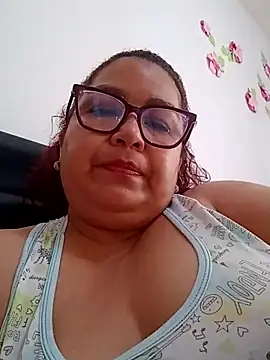 ladytropical1 online show from February 2, 2026, 9:02 pm