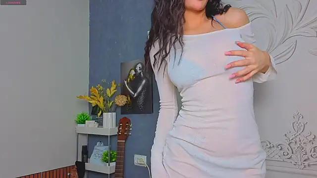 Katrinafoxxx online show from November 26, 2025, 3:40 am