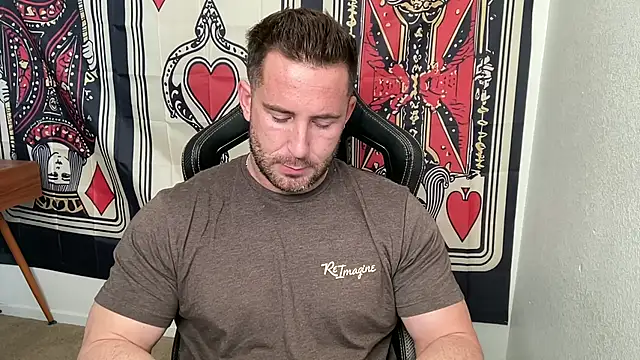 brettmycles28 online show from December 14, 2025, 8:24 pm