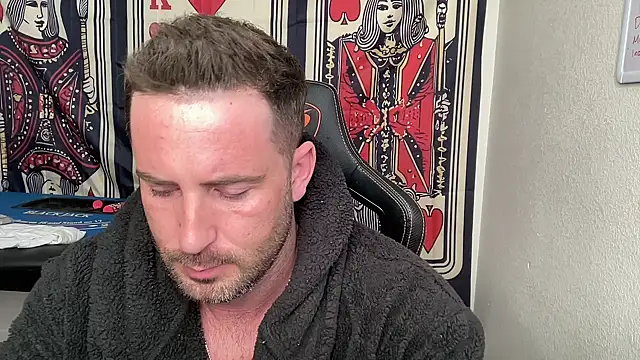 brettmycles28 online show from February 4, 2026, 7:09 pm