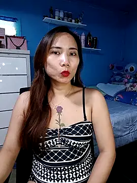 Yourdream07mixcey online show from November 12, 2025, 5:19 am