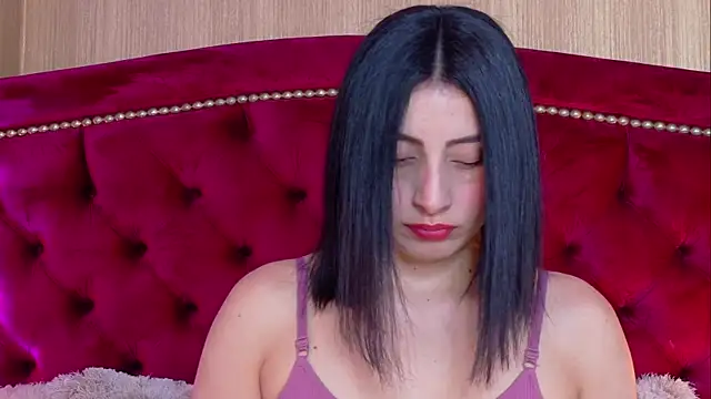 ZaraGold online show from April 9, 2026, 10:37 pm