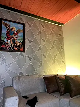 Alisse taylor2 online show from November 15, 2025, 11:29 am