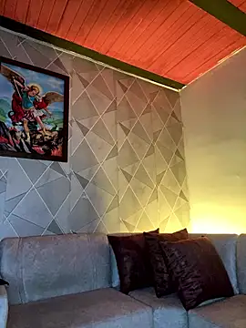 Snapshot of Alisse_taylor2 chatting on January 17, 2026, 12:21 pm Alisse taylor2 online show from January 17, 2026, 12:21 pm