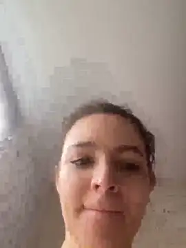 karla-thomsom10 online show from December 1, 2025, 3:39 pm