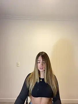 Zara Ross online show from October 29, 2025, 12:40 pm