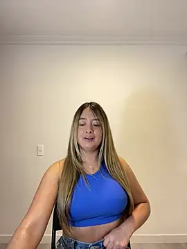 Zara Ross online show from April 11, 2026, 2:05 am