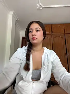 lana rousse01 online show from October 3, 2025, 3:31 pm