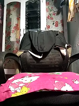 Minety473 online show from March 5, 2026, 4:08 am